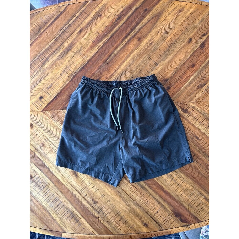 Chubbies Charcoal Grey Performance Swim Hybrid Shorts 5.5” Inseam Linerless